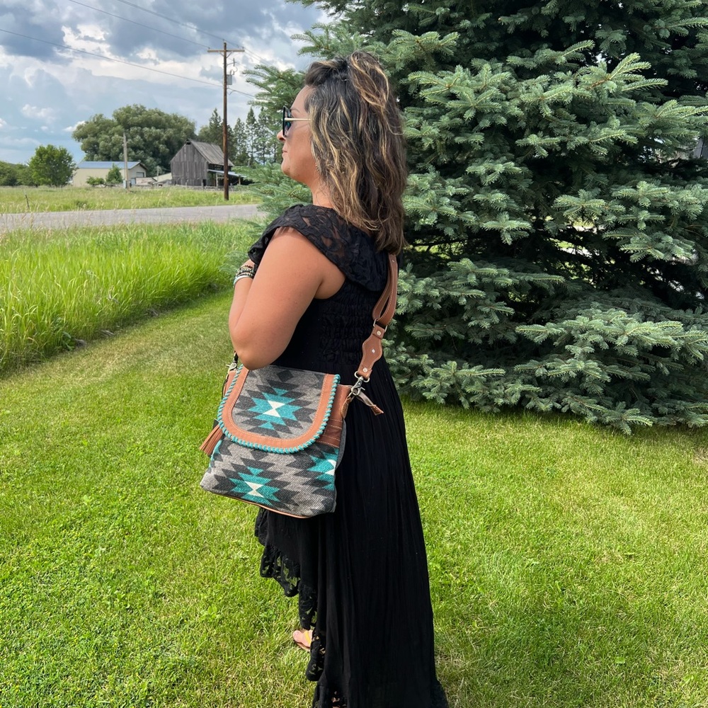 😍New Style Myra Bag Corset woven leather flap Rug canvas tribal new crossbody - Picture 3 of 10